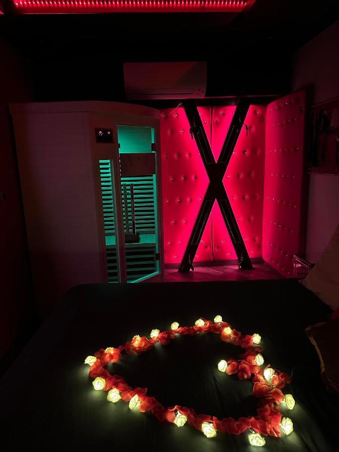 Sensual Room Love Room Nancy Sauna Double Douche Extérieur photo